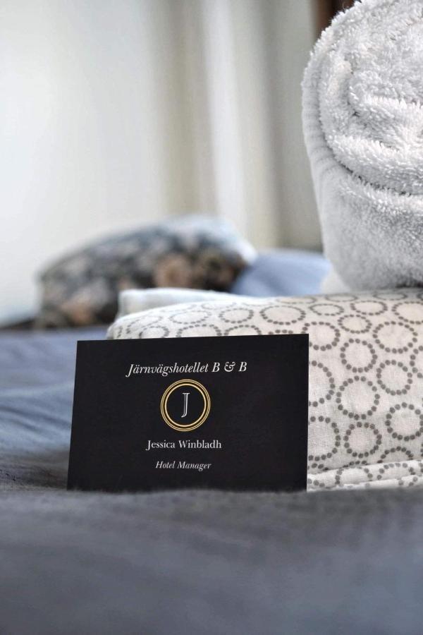 Jaernvaegshotellet B&B Skara Esterno foto