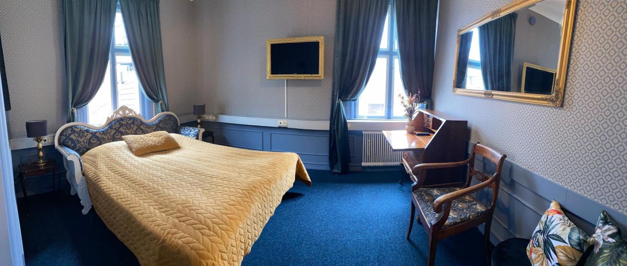 Jaernvaegshotellet B&B Skara Esterno foto