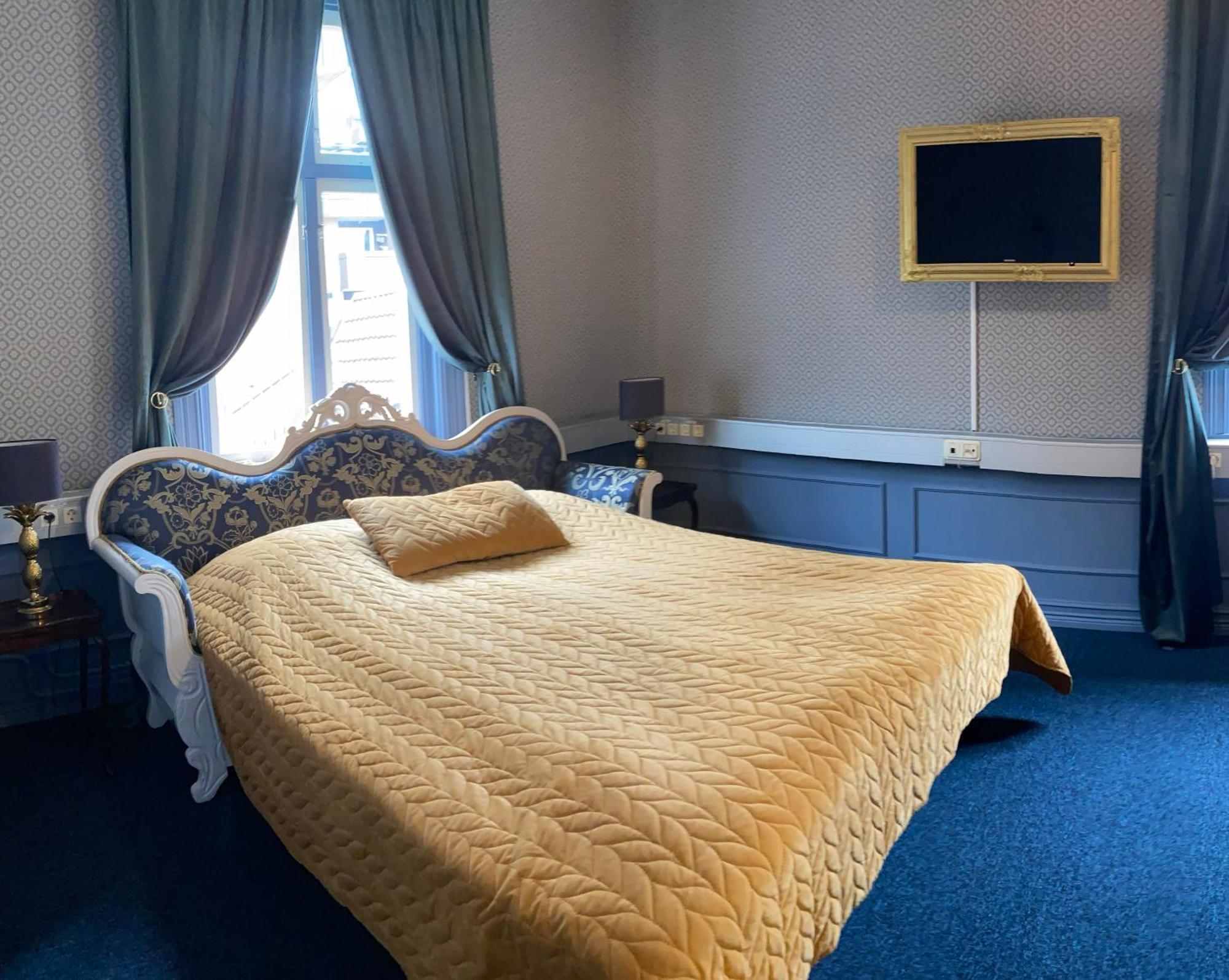 Jaernvaegshotellet B&B Skara Esterno foto